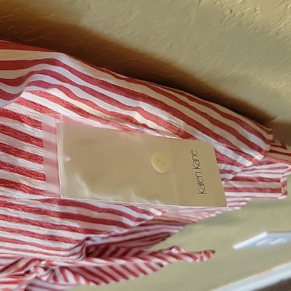 Karen Kane Blouse - Picture 4 of 5